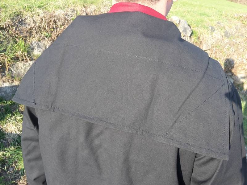 Kohtenstoffuja / Krempelkapuze / Brusttaschen – Bild 3